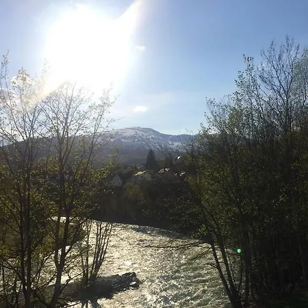 Elvestad - The Place By The River Apartment Stranda (More og Romsdal)